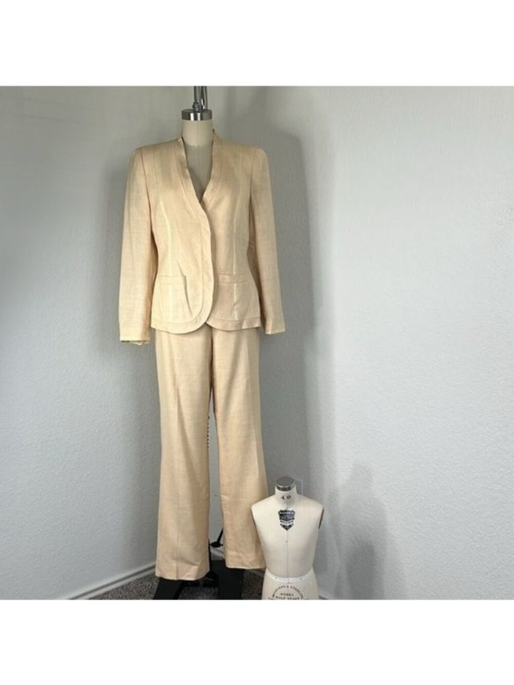 Rena Lange Linen 2 Pc Suit